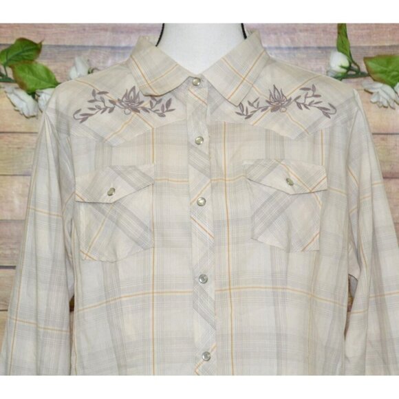 Bit & Bridle Western Shirt Tan Plaid Embroidered Floral Pearl Snaps Size XL - Picture 2 of 12